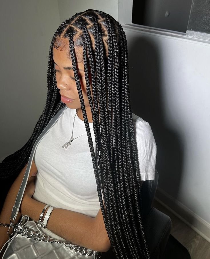 Regular Knotless Braids