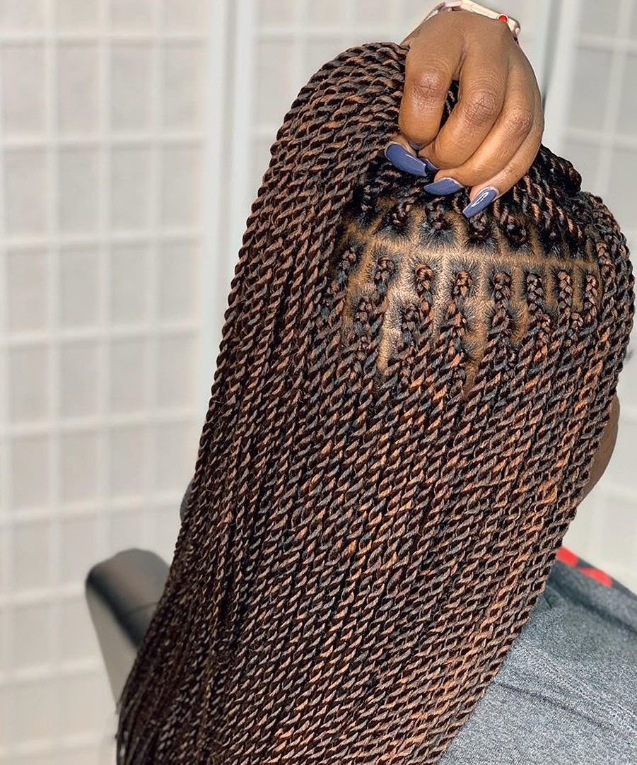 Small senegalese twist